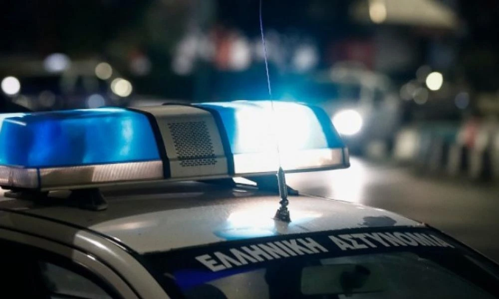 Ληστεία υπό την απειλή μαχαιριού σε καφέ στην Θεσσαλονίκη-Άρπαξαν 400 ευρώ